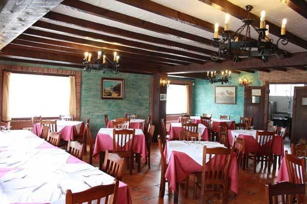 Hotel Restaurante La Parra Ла Франка Екстериор снимка