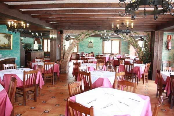 Hotel Restaurante La Parra Ла Франка Екстериор снимка