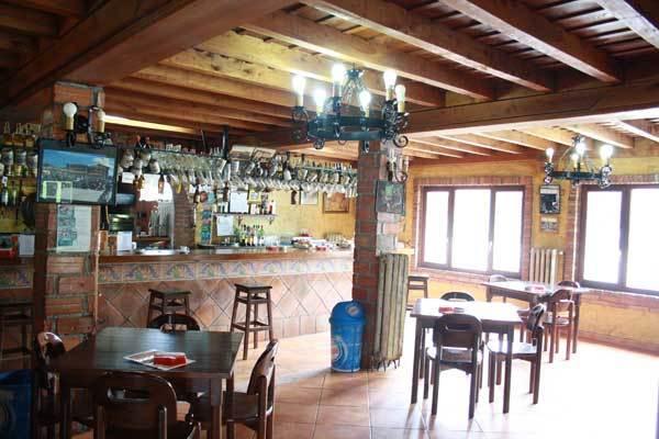 Hotel Restaurante La Parra Ла Франка Екстериор снимка