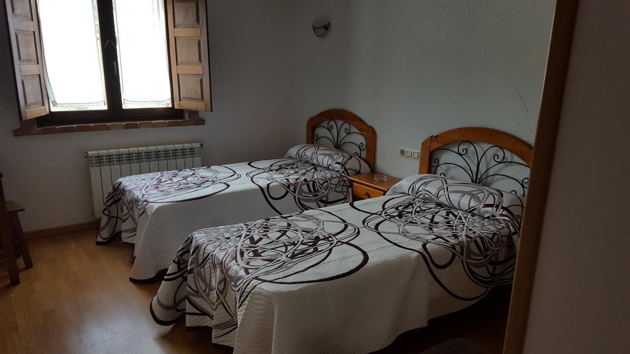 Hotel Restaurante La Parra Ла Франка Екстериор снимка